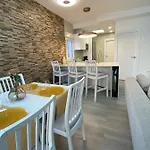 The Bridge House Of Apartament